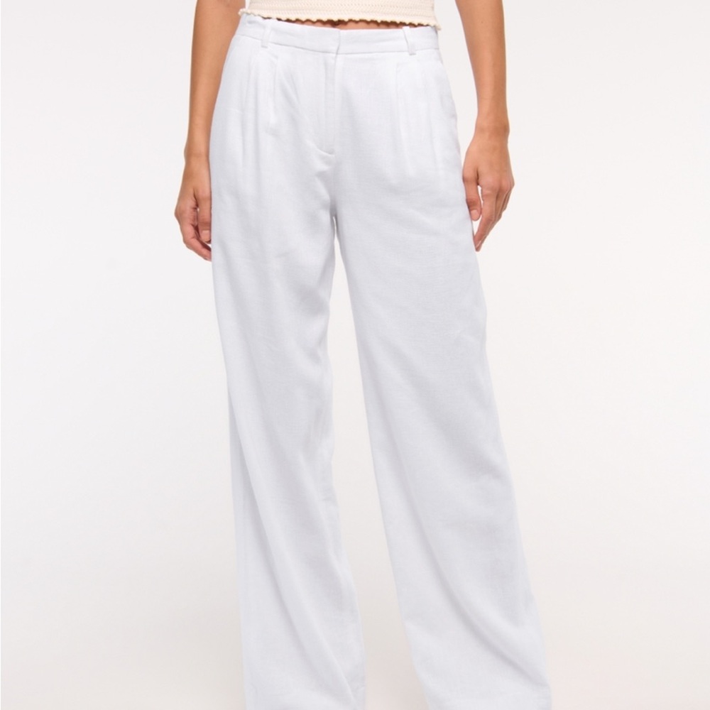 A&F Sloane Low Rise Tailored Linen-Blend Pant